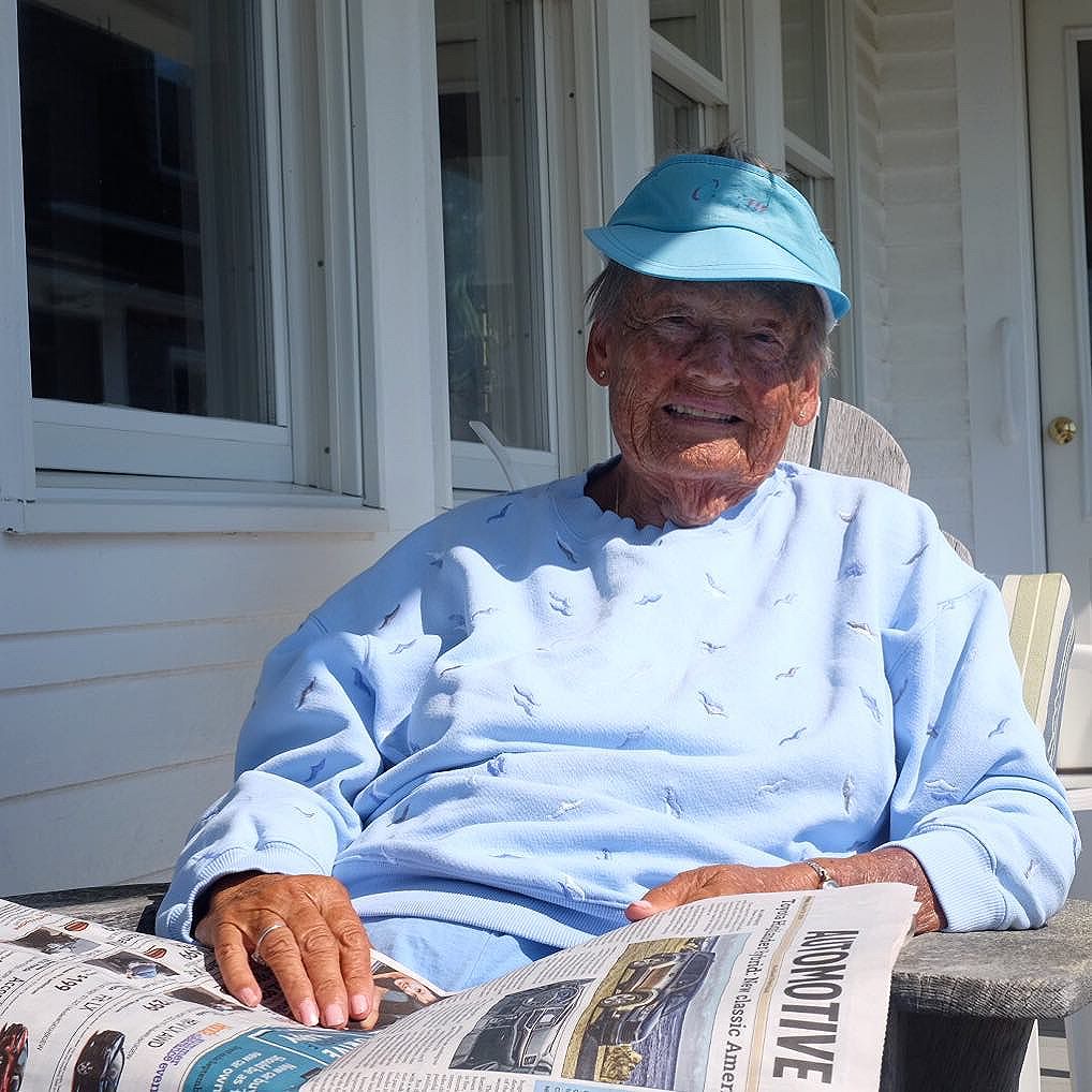 While my Maine men need zero mention by me of their kits, the birds are something else. So special. Do you see embroidered birds flying around her sweatshirt? It was the color and brim of her visor that 1st caught my eye. As I walked from the street on her lawn to the porch to ask if I can take make her photo I realized it was a visor. The air, sun combination of Maine makes the most beautiful wear on mainers clothing. It's so authentic. She's been living in this house ALL YEAR for over 50 years