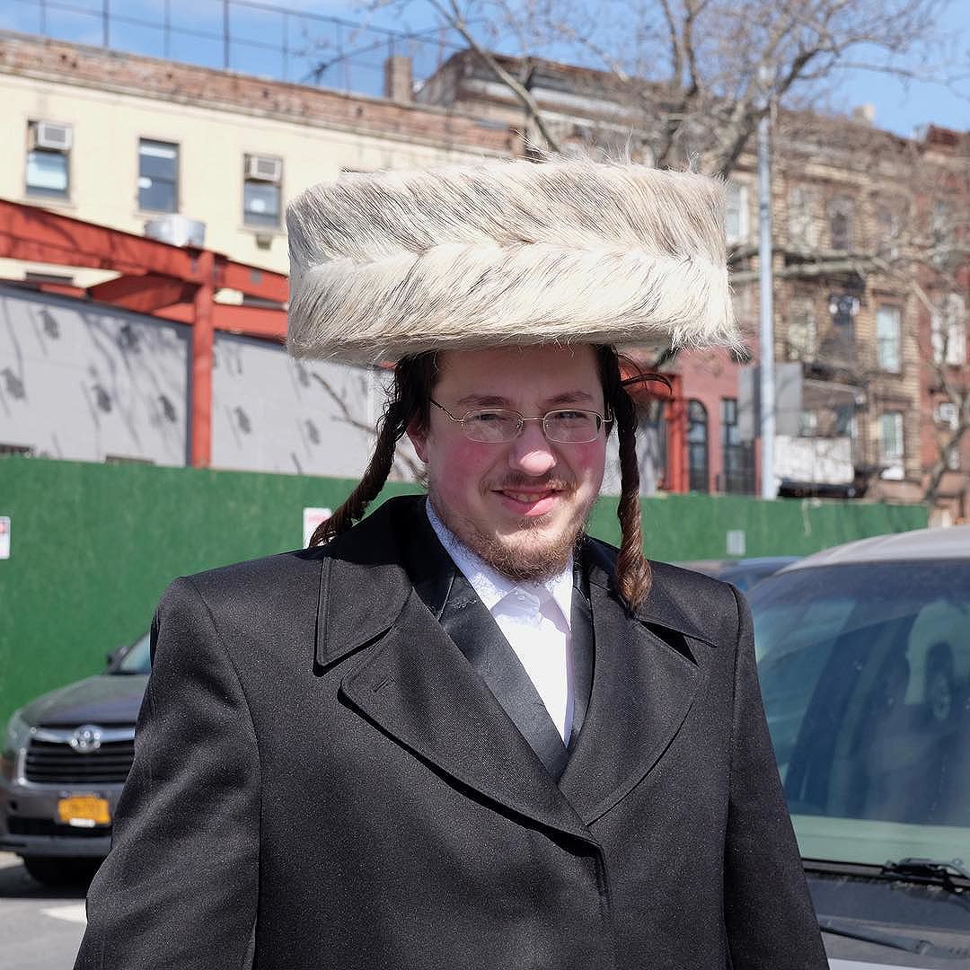 A Purim Shtreimel (Im trying to post pics that Vogue didn't feature. I've loads but vogue must know how ADD the world is bec thy chose 12)