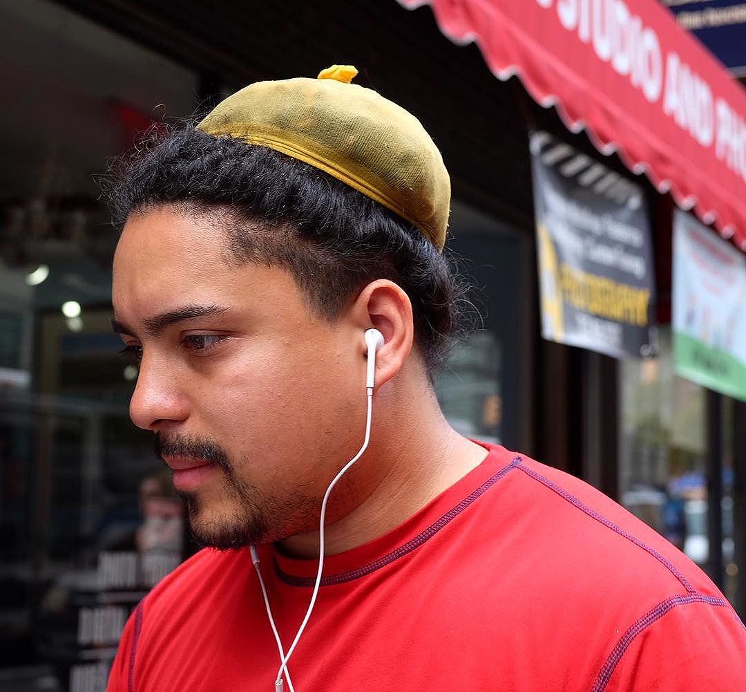 ease away from the weekend with a mustard du rag & ketchup t